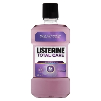 Wilko  Listerine Mouth Wash Total Care Clean Mint 500ml