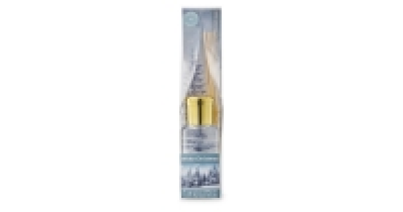 White Christmas Reed Diffuser