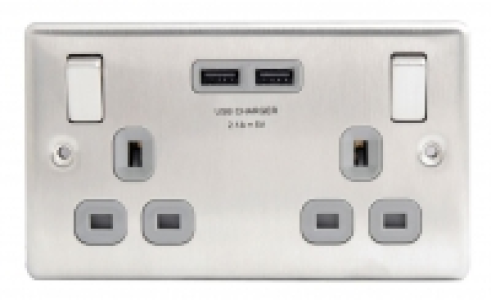 Wickes Brushed Silver 13 Ampmp 2 Gang Switched Socket with 2