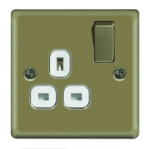 Wickes 13A Switched Socket 1 Gang Pearl Nickel Raised Plate