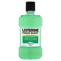 Wilko  Listerine Antibacterial Mouthwash Freshburst 500m