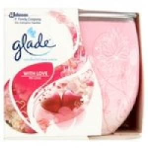Glade Jar Candle With Love &pound;2.00