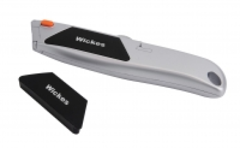 Wickes  Wickes Retractable Trimming Knife & Blades