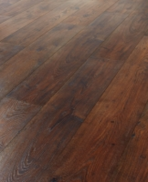 Wickes Formosa Antique Chestnut Laminate Flooring £17.28