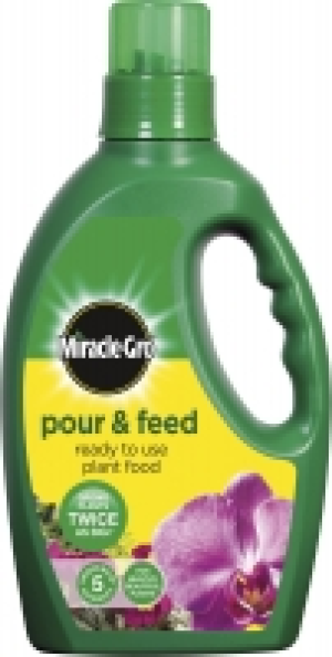 Miracle-gro Pour and Feed 1L