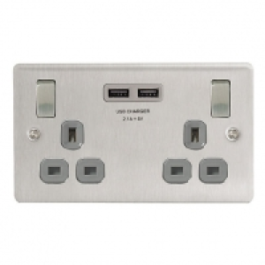 Masterplug 13A 2 Gang Socket with Twin USB Brushed Silver £17.99