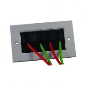Wickes Brush Faceplate 2 Gang £8.99