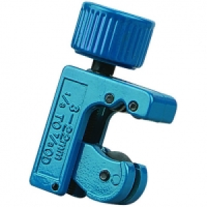 Wickes Mini Tube Cutter 3 - 22mm £2.99