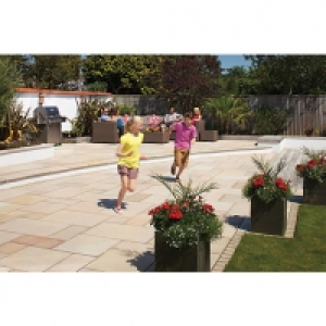Marshalls Sawn Versuro Smooth Golden Sand 560x275x22 Paving