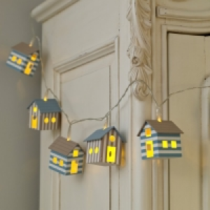Dusk Til Dawn Beach Hut String Lights 10 Pack £9.59