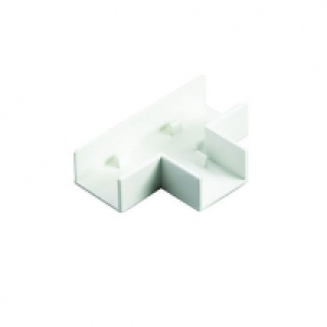 Wickes Mini Trunking Flat Tee White 25x16mm £1.29