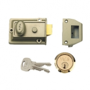 Yale P-77-ENB-PB-60 Traditional Nightlatch Green/Brass £21.99