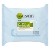 Wilko  Garnier Simply Essential Facial Cleansing Wipes 25pk