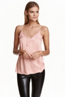 HM   Satin strappy top with lace
