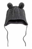 HM   Fleece-lined hat