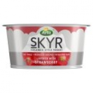 Strawberry Layer Yogurt £1.00