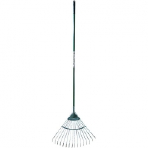Wickes Lawn Rake 1625mm Carbon Steel