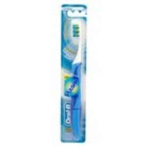 Oral-B Pro Expert Pulsar 35 Medium Toothbrush