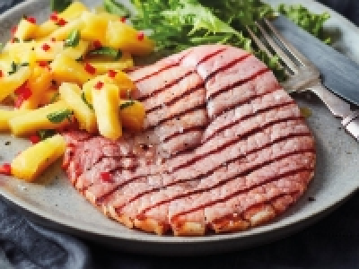 Warren < Sons 2 Gammon Steaks £1.39