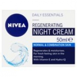 Nivea Visage Daily Essentials Regenerating Ni