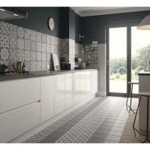 Wickes Winchester Patchwork Grey Ceramic Tile 200 x 200mm