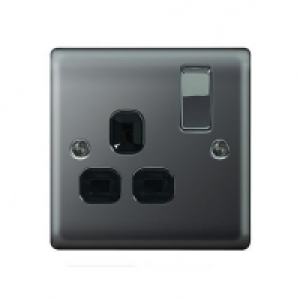 Wickes 13A Switched Socket 1 Gang Black Nickel Raised Plate £7.49