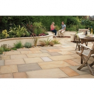 Wickes  Marshalls Sawn Versuro Smooth Golden 845 x 560 x 22mm Paving