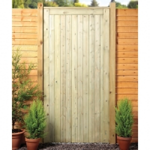 Wickes  Wickes Framed Ledged & Braced Flat Top Timber Gate - 915 x 1