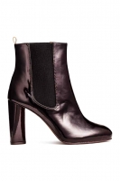 HM   Patent ankle boots