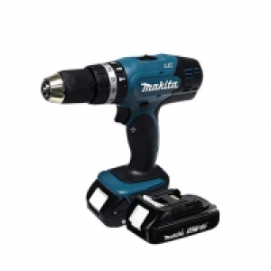 Wickes  Makita 18V Li-ion Combi Drill with 2 Batteries DHP453RAE