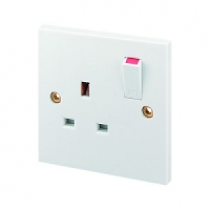 Wickes 13A Switched Socket 1 Gang White £1.50