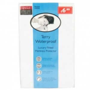 WATERPROOF MATTRESS PROTECTOR SINGLE £6.99