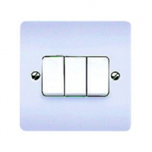 Wickes  MK 10A Light Switch 3 Gang 2 Way K4873PPK