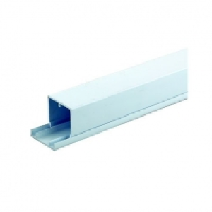 Wickes Maxi Trunking White 50x50mmx2m £11.12