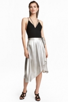 HM   Shimmering metallic wrap skirt
