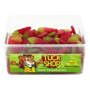 Makro  Tuck Shop Giant Strawberries Tub of 120