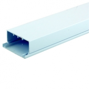 Wickes  Wickes Maxi Trunking - White 100 x 50mm x 2m Pack of 4