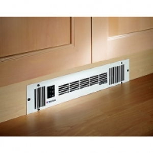 Wickes Central Heating Stainless Steel Plinth Heater - 1.6kW