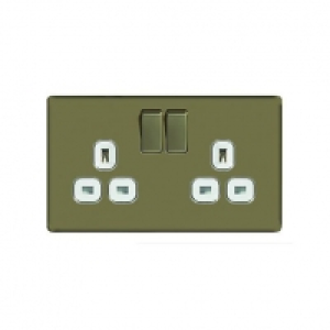 Wickes 13A Switched Socket 2 Gang Pearl Nickel Screwless Fla £12.49