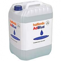 Halfords  Wynns Xtreme Petrol System Clean - 325ml