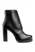 HM   Leather ankle boots