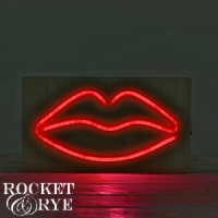 HomeBargains  Rocket & Rye LED Neon Effect Light (Lips)