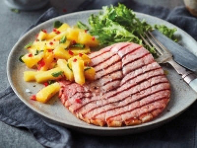 Warren < Sons 2 Gammon Steaks £1.39
